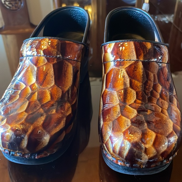 Dansko Clogs - Picture 2 of 13